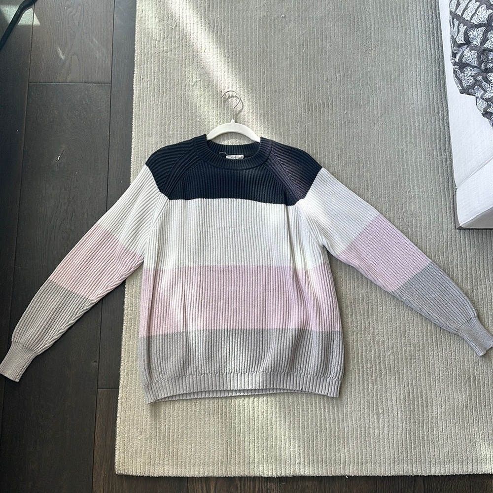 Only worn once cardigan stitched crew sweater from 6397